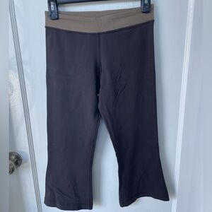 Vintage Lululemon boogie crop brown size 4